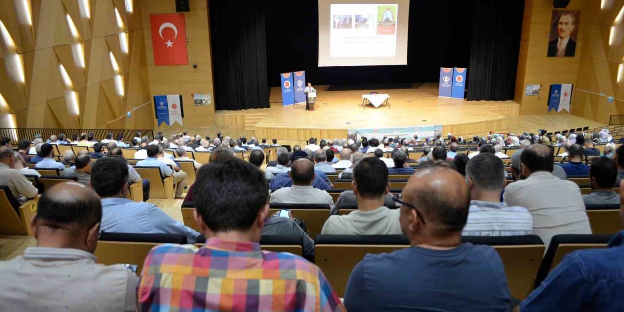 Denizli’de ‘Peygamberimiz, İman ve İstikamet’ konferansı düzenlendi