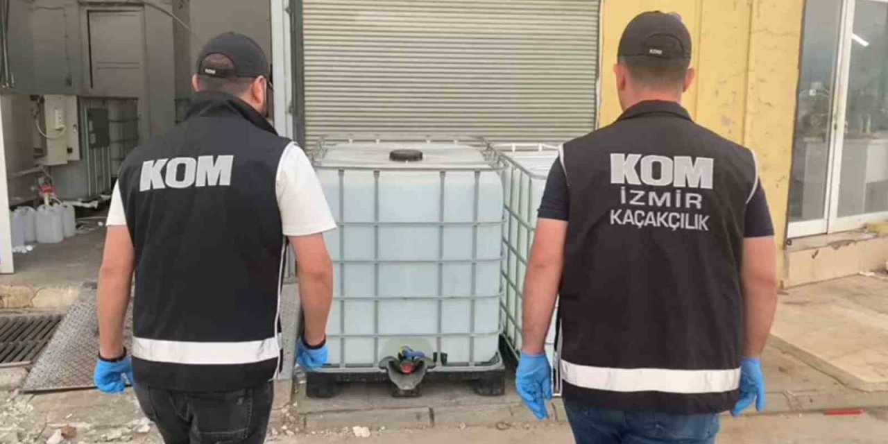 İzmir’de sigara kaçakçılarına ve sahte alkol imalathanesine operasyon