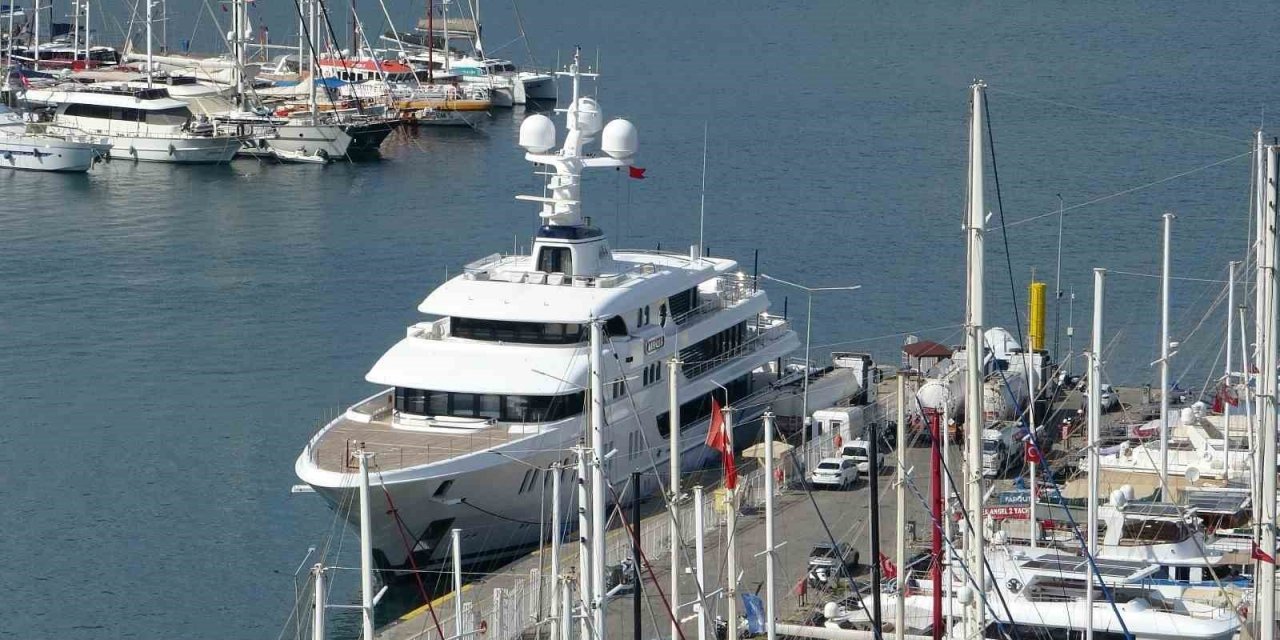 Rus milyarderin lüks Yatı “Aurora” Fethiye’de