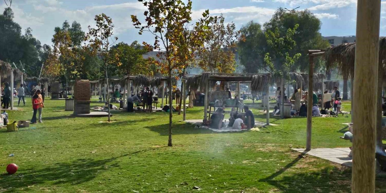 Kuşadası’nın Adagöl Mesire Alanı vatandaşların gözdesi haline geldi