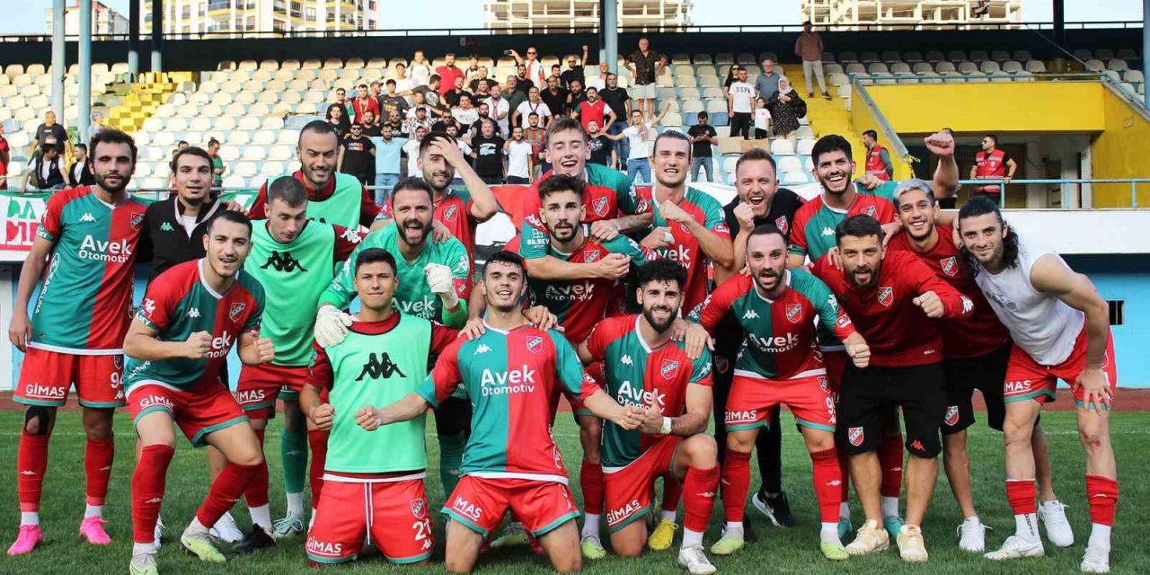 Karşıyaka, golleriyle ön planda