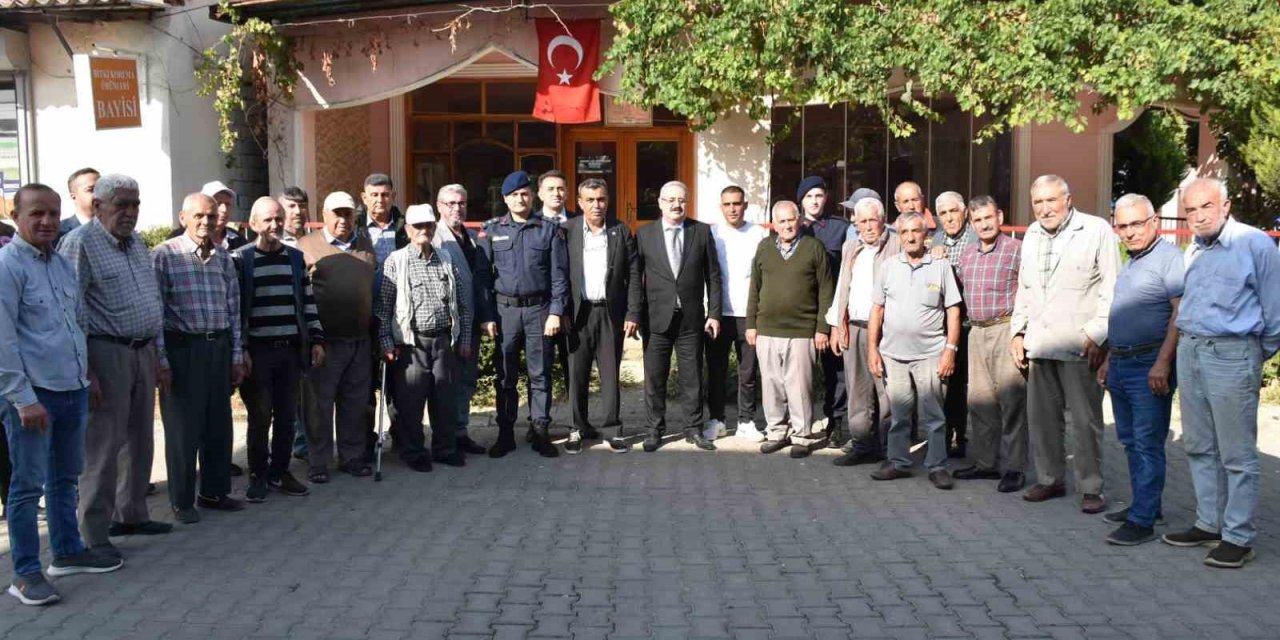 Kaymakam Sağlam mahalle sakinlerinin sorunlarını dinledi