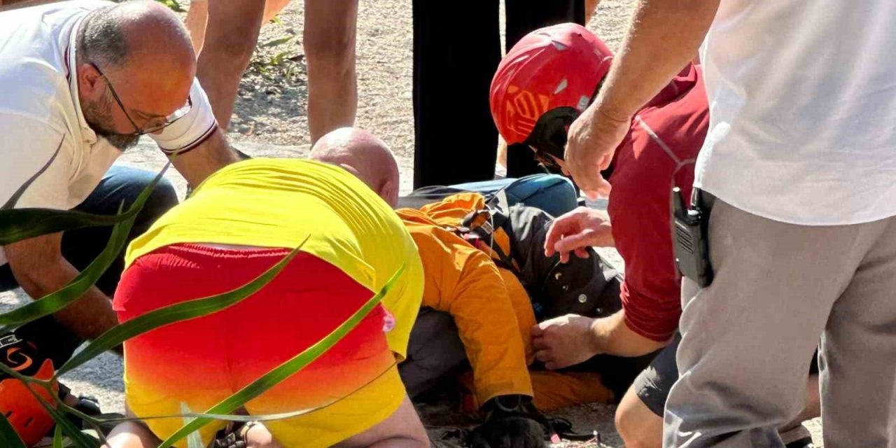 Fethiye’de düşen ABD’li yamaç paraşütü pilotu hayatını kaybetti