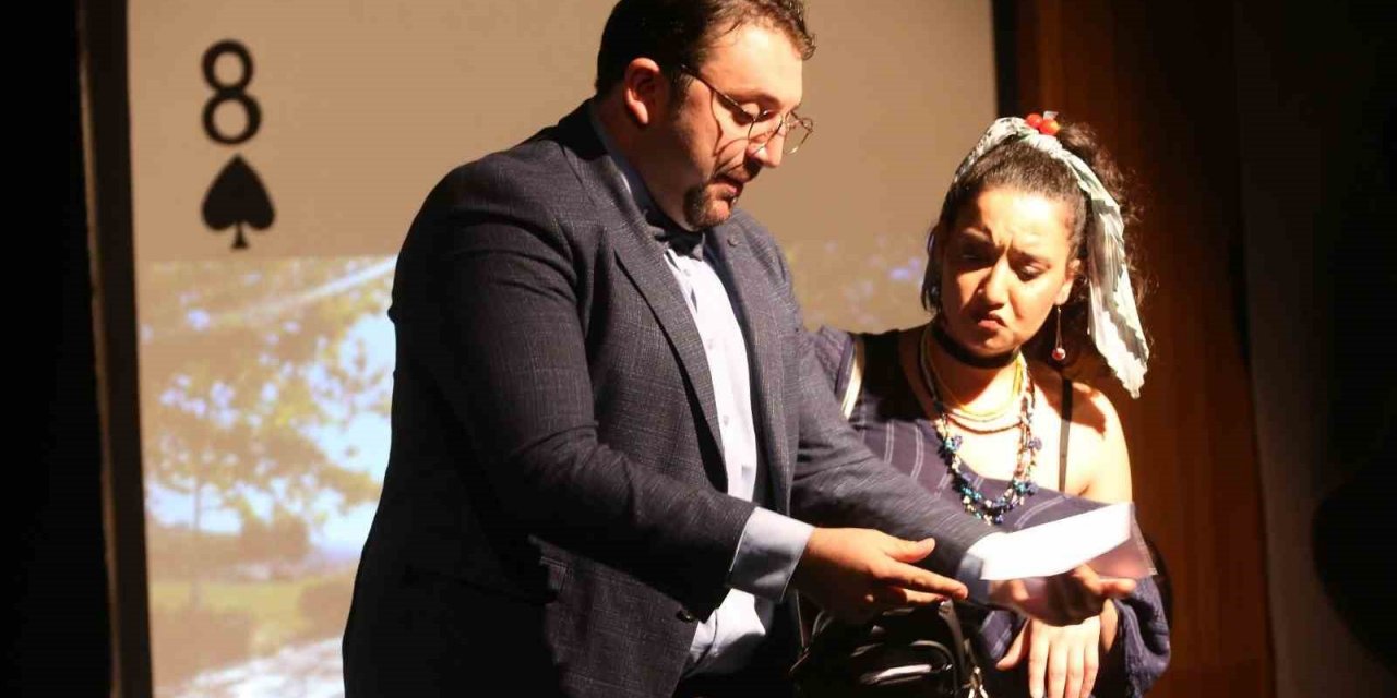 Merkezefendi, Kent Tiyatrosu, sevenleriyle buluşuyor