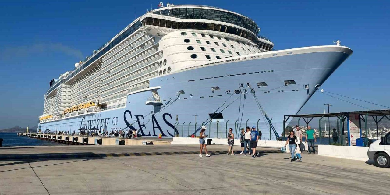 Bodrum’a 4 bin 207 yolcuyla geldi