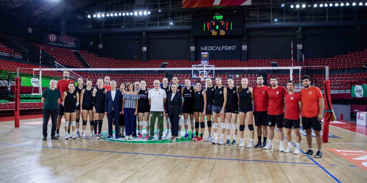 Karşıyaka Medical Point’ten kız çocuklarına özel bilet kampanyası