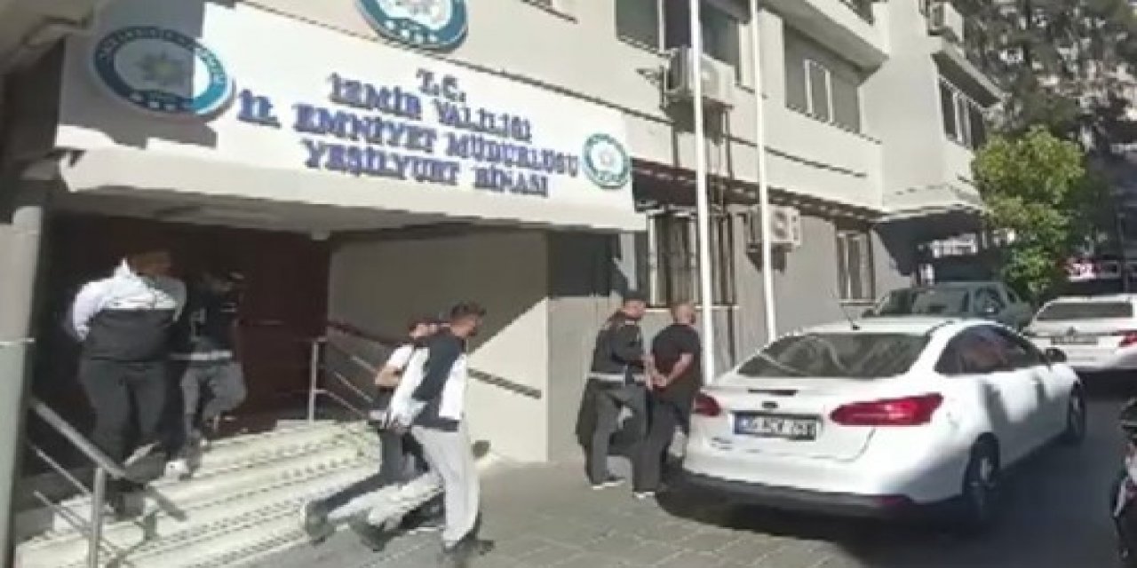 İzmir’de çökertilen gasp çetesinin 2 üyesi tutuklandı