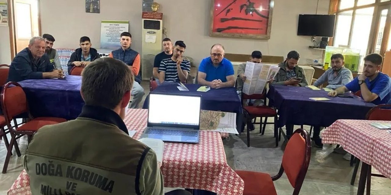 Salihli’de avcılar eğitimden geçiyor