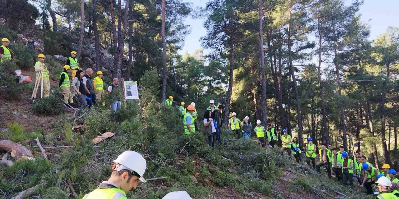 Ateş savaşçıları eğitim tatbikatlarına devam ediyor