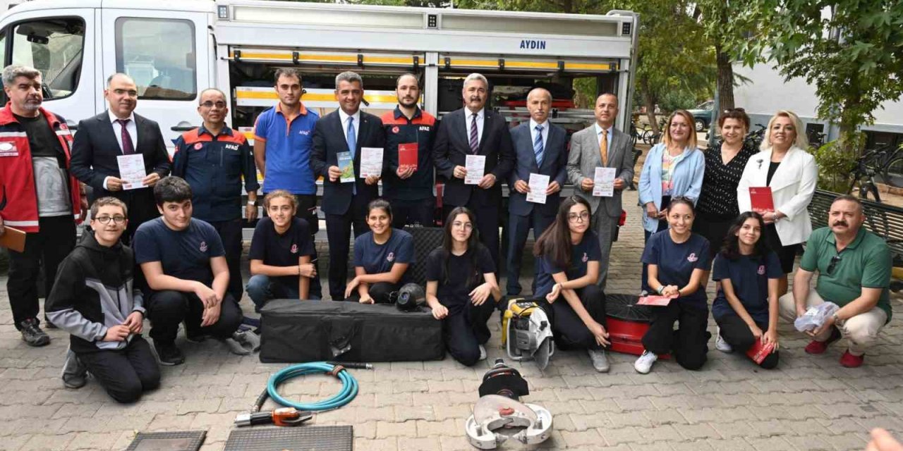 Aydın Lisesi’nde tahliye tatbikatı gerçekleştirildi
