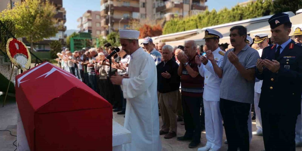 Kore gazisi gözyaşlarıyla son yolculuğuna uğurlandı