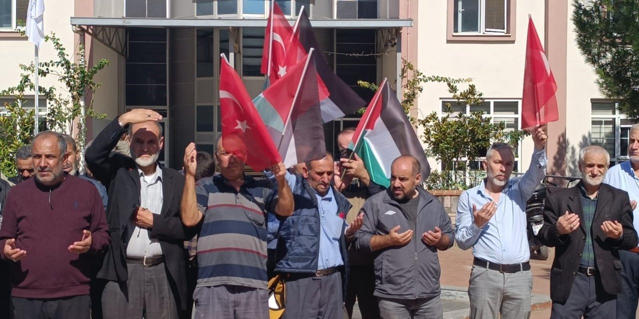 Turgutlu’da İsrail’e lanet, Filistin’e destek mitingi