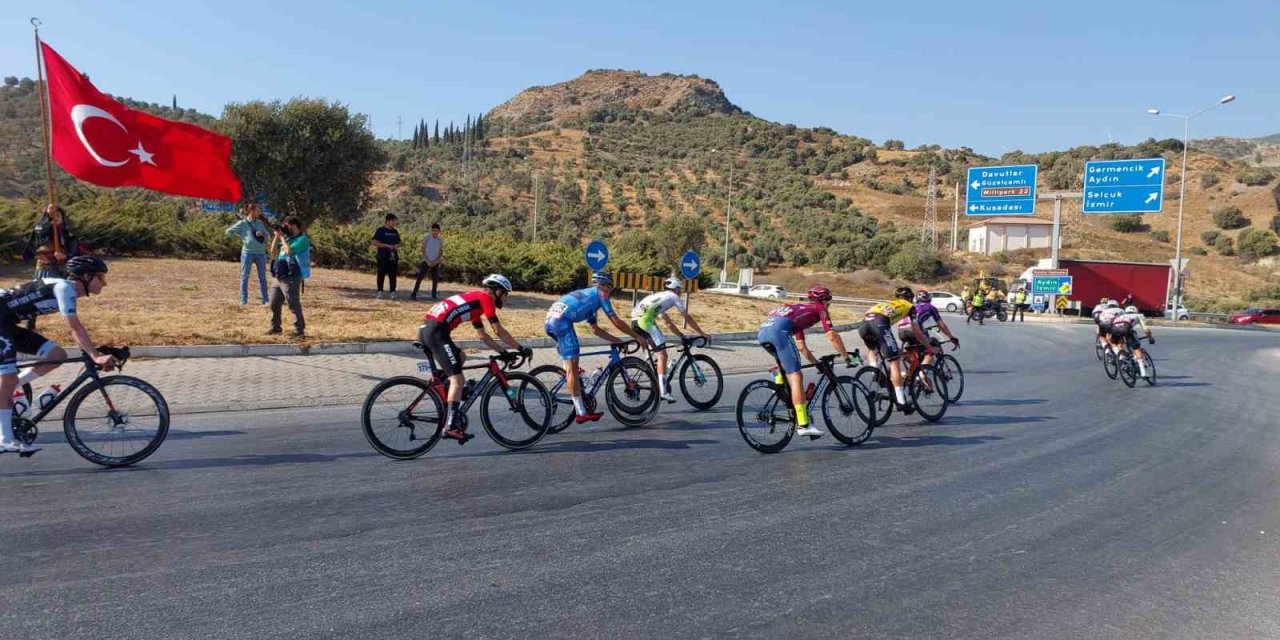 Bisikletçiler Söke’de coşkuyla karşılandı