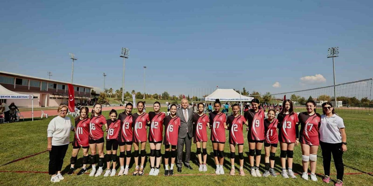 Büyükşehir Cumhuriyet Turnuvası başladı