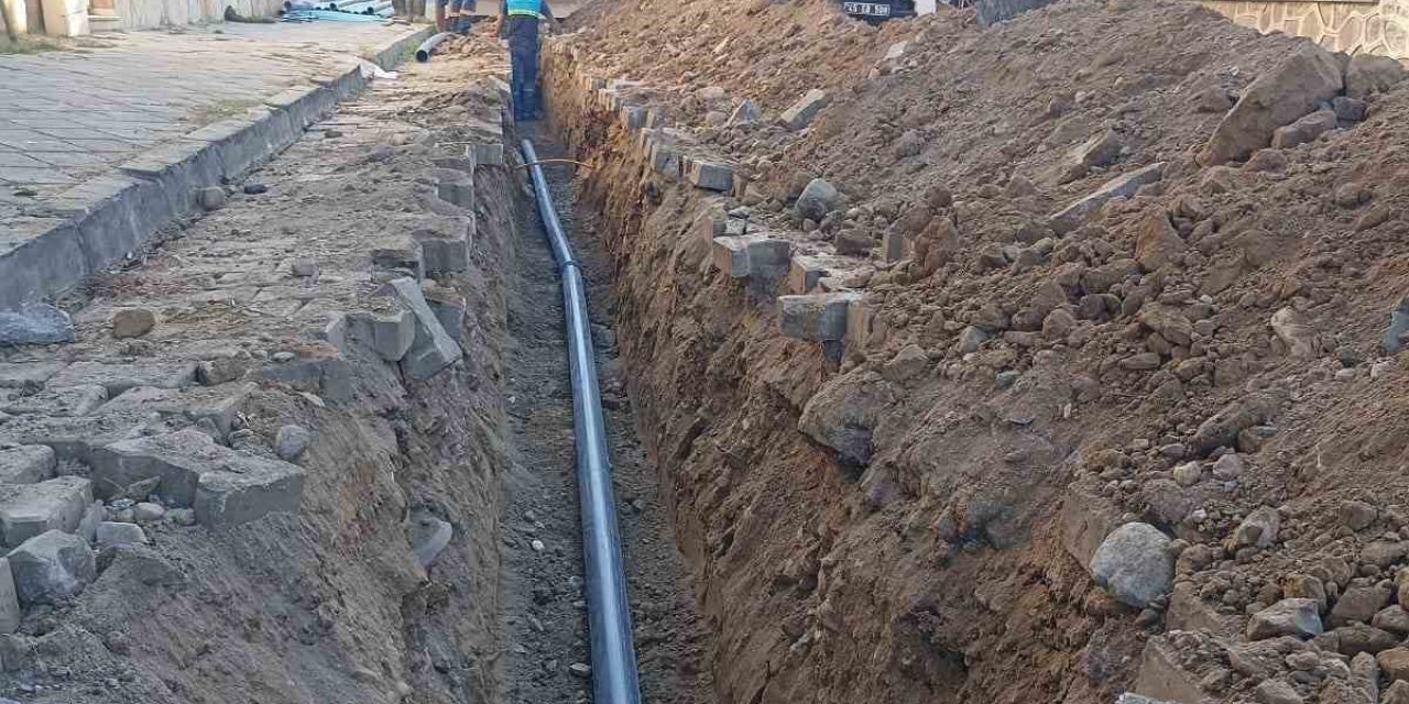 Sağlık Mahallesi’nde içme suyu hattının yeri değiştirildi