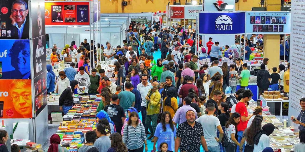Denizlililer kitap fuarına akın etti