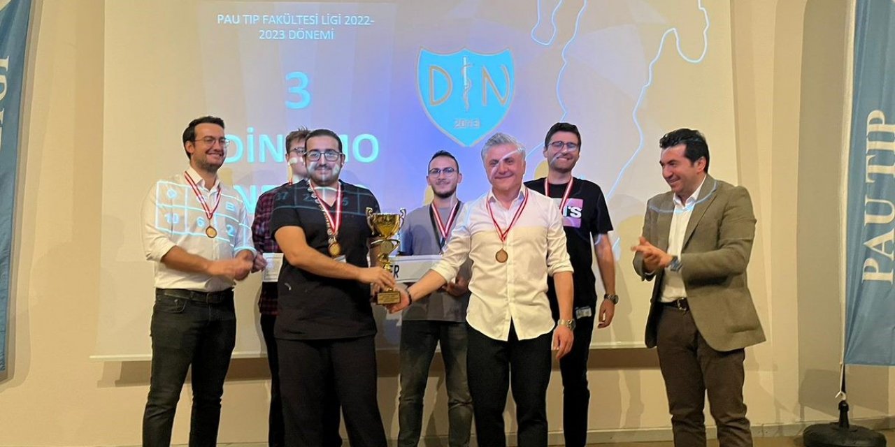 PAÜ Tıp Fakültesi Futbol Liginde ödüller verildi