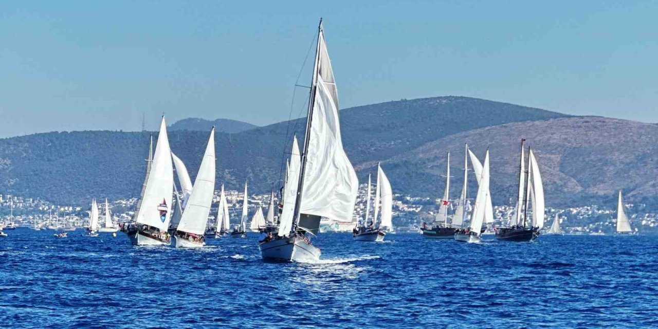Bodrum’da 150 tekne ve bin 500’ü aşkın yarışçı rüzgarla buluştu