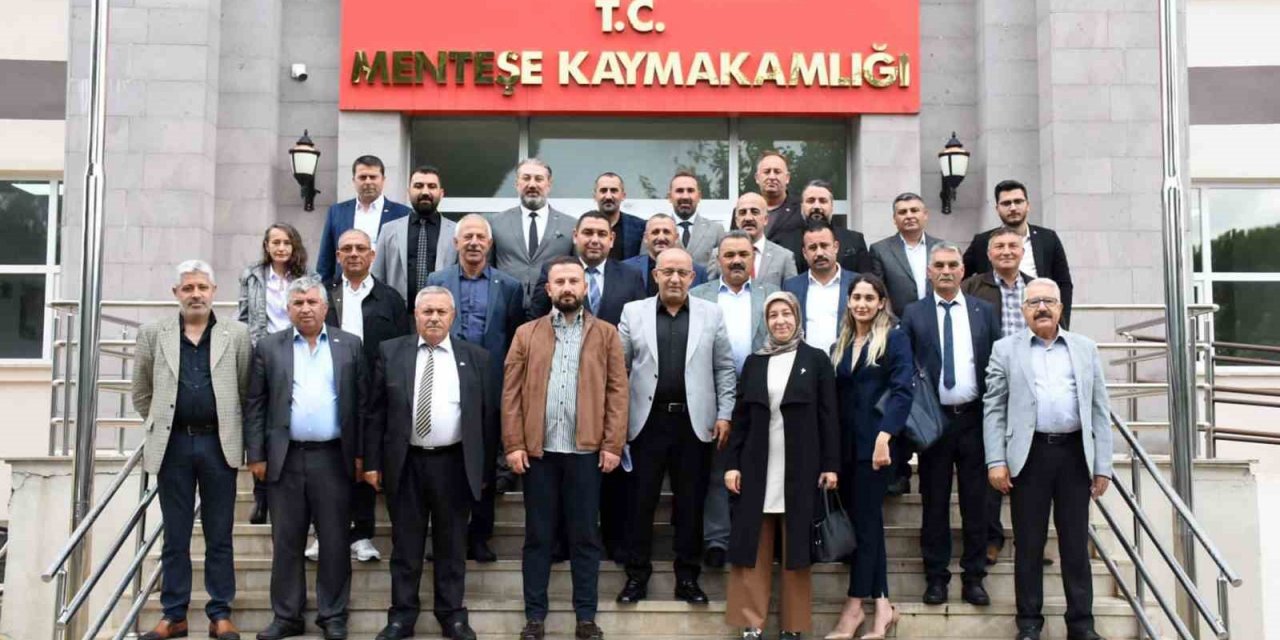 MHP Muğla İl Başkanı Akarfırat mazbatasını aldı