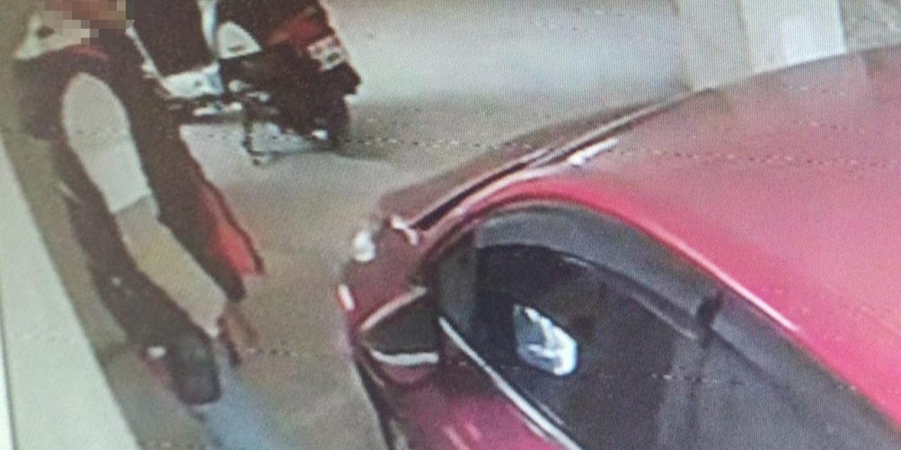 Motosiklet hırsızı önce kameraya sonra polise yakalandı