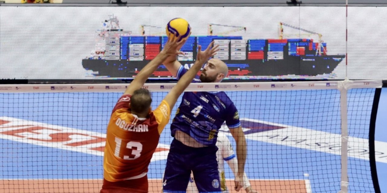 AXA Sigorta Efeler Ligi: Arkas Spor: 2 - Galatasaray HDI Sigorta: 3