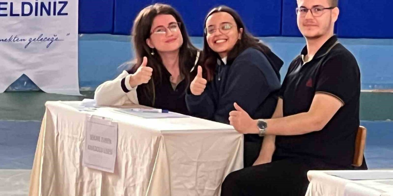 Salihli’de öğrenciler bilgi yarışmasında ter döktü