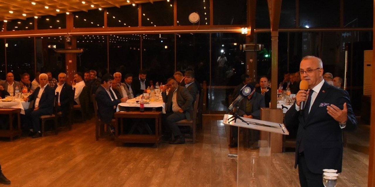 Salihli’de muhtarlar yemekte ağırlandı