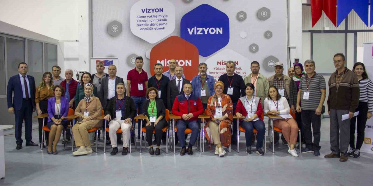 Denizli Ticaret Odası tekstil teknolojisi öğretmenlerini eğitiyor