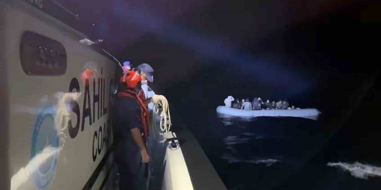 Marmaris’te 39 düzensiz göçmen kurtarıldı