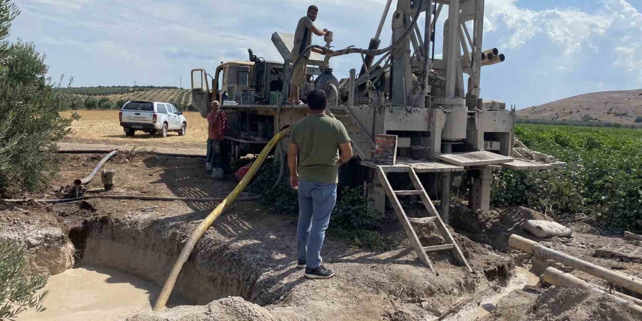 Akhisarlı çiftçilere yeni sondaj kuyusu
