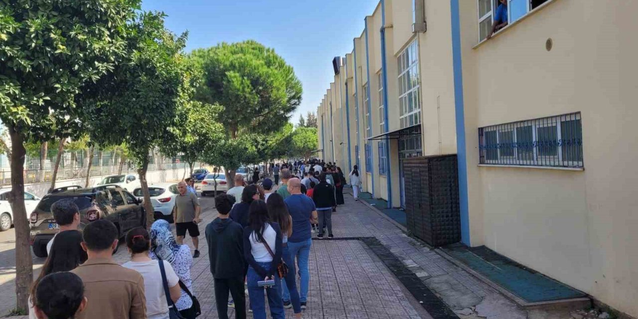 Aydınlı sporseverler filenin sultanlarını yalnız bırakmıyor