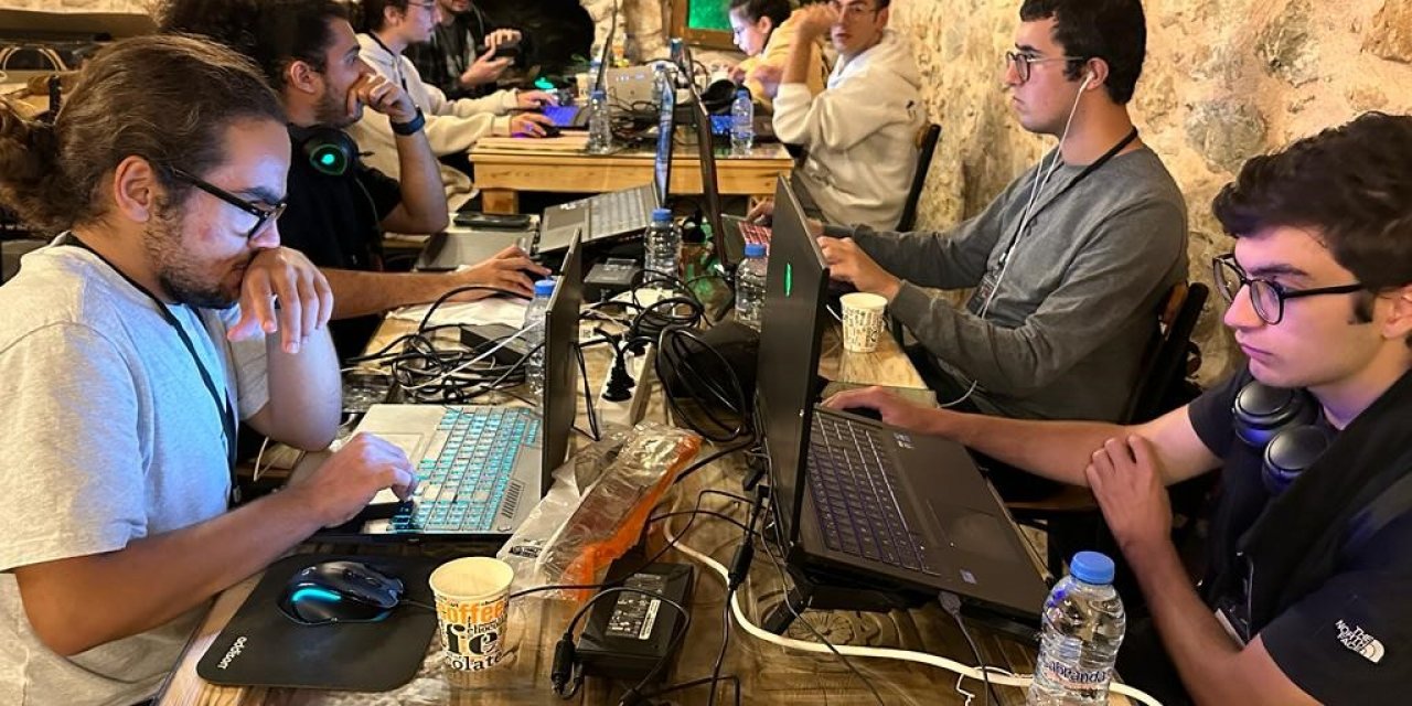 Bodrum’da kamp kurup oyun geliştiriyorlar