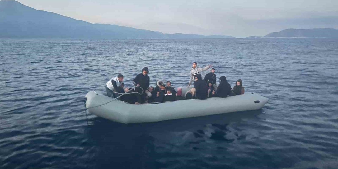 Kuşadası’nda 58 düzensiz göçmen kurtarıldı