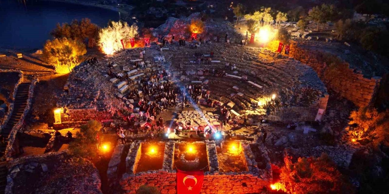 Tarihi Amos Antik Kenti’nde bin 700 yıl sonra ilk konser