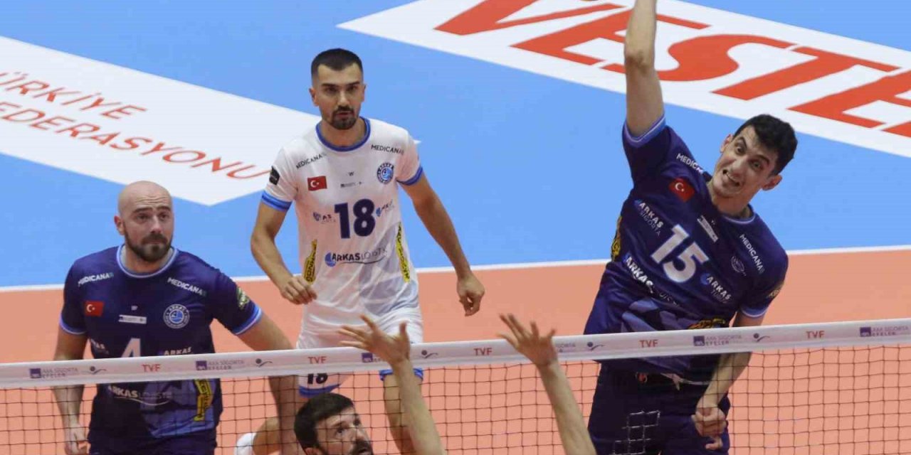 Arkas Spor, sezona kötü giriş yaptı