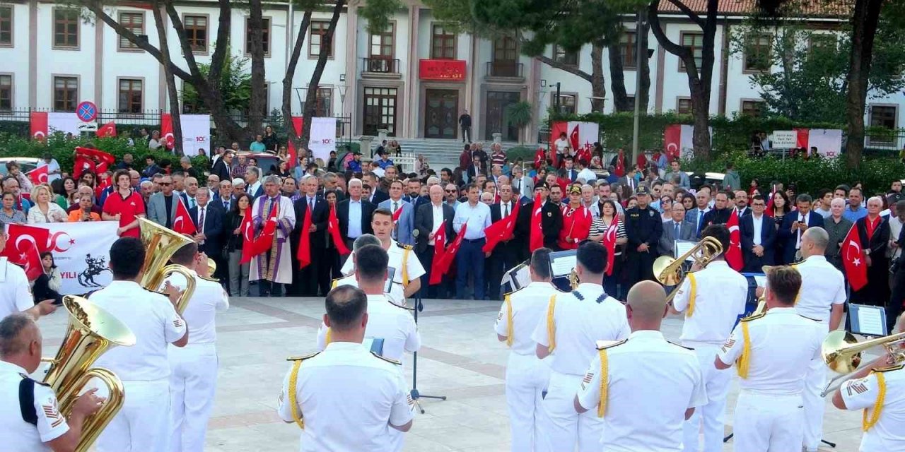 Muğla’da Cumhuriyetin 100.yılı kutlamaları yürüyüş korteji ile başladı