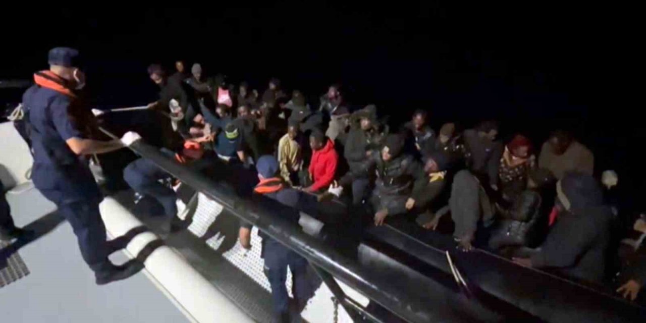 Marmaris’te 47 düzensiz göçmen kurtarıldı