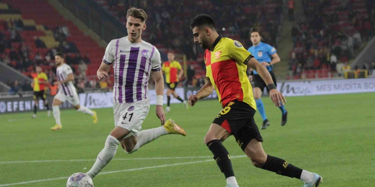 Göztepeli Yunus Emre, asistleriyle ligin zirvesinde