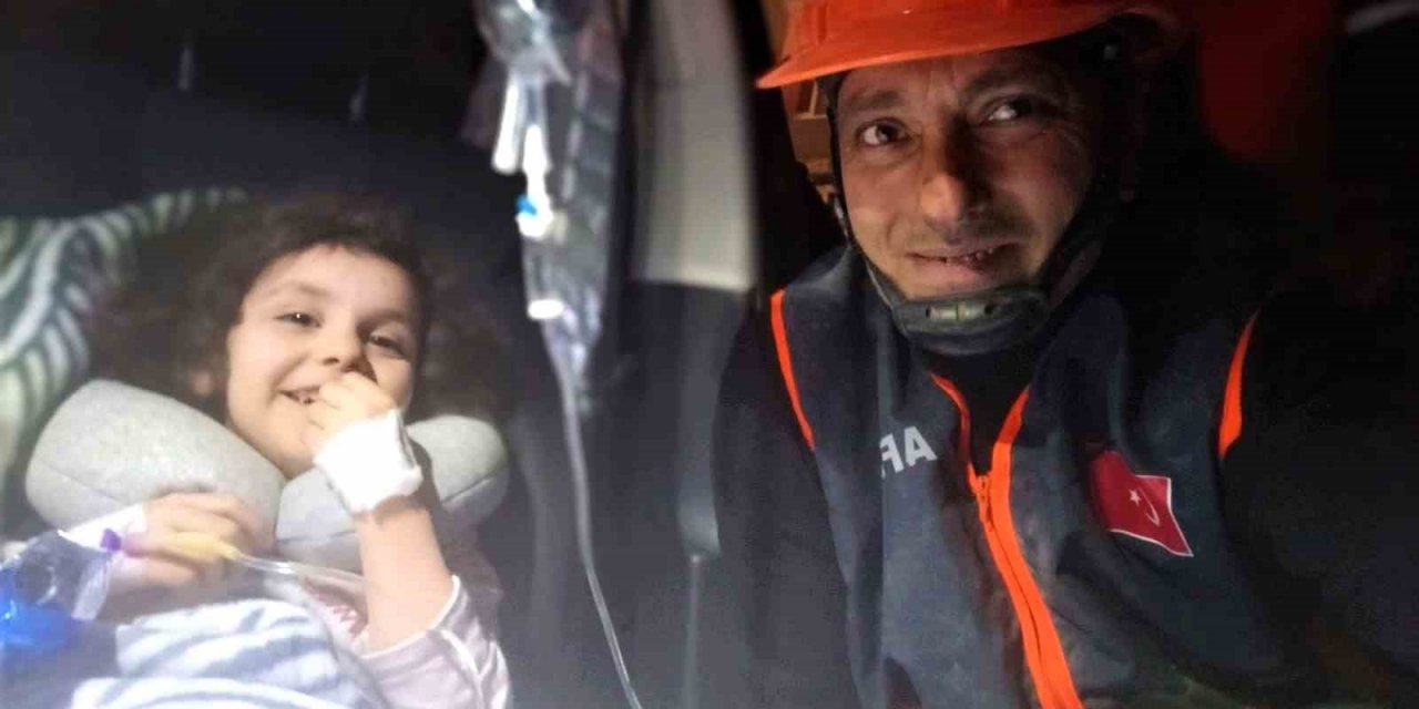 Minik Öykü’yü enkazdan kurtaran ekip, aylar sonra yaşadıklarını anlattı