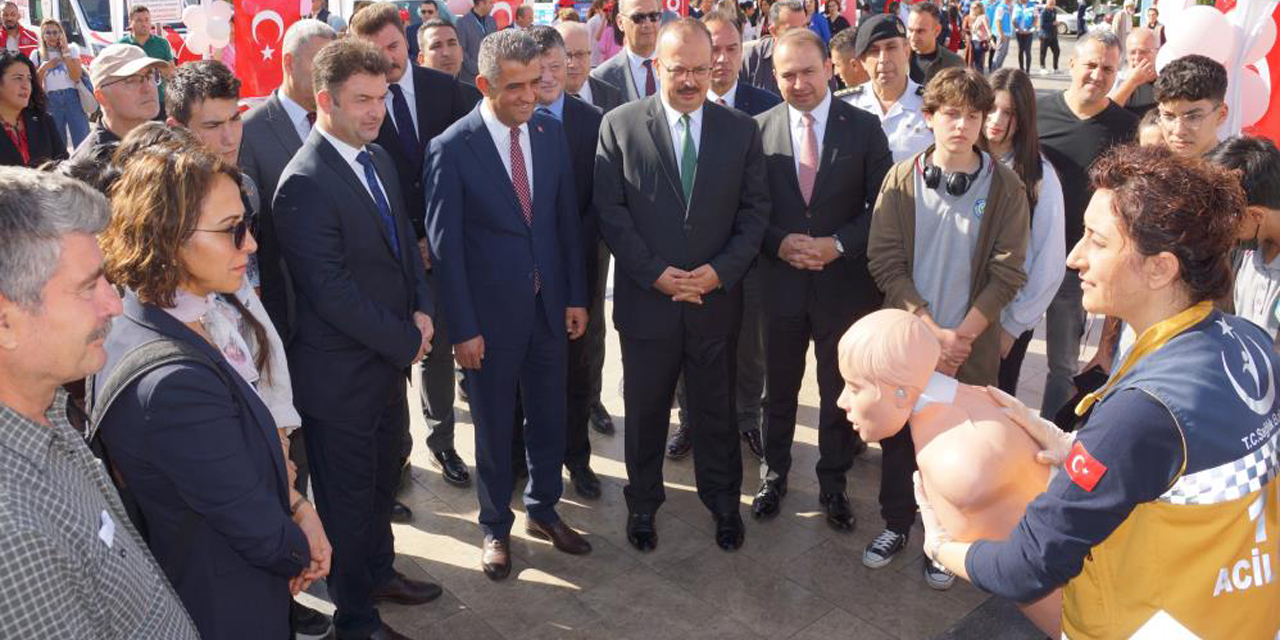 Aydınlılar merak ettiklerini Sağlık Sokağı’nda buldu