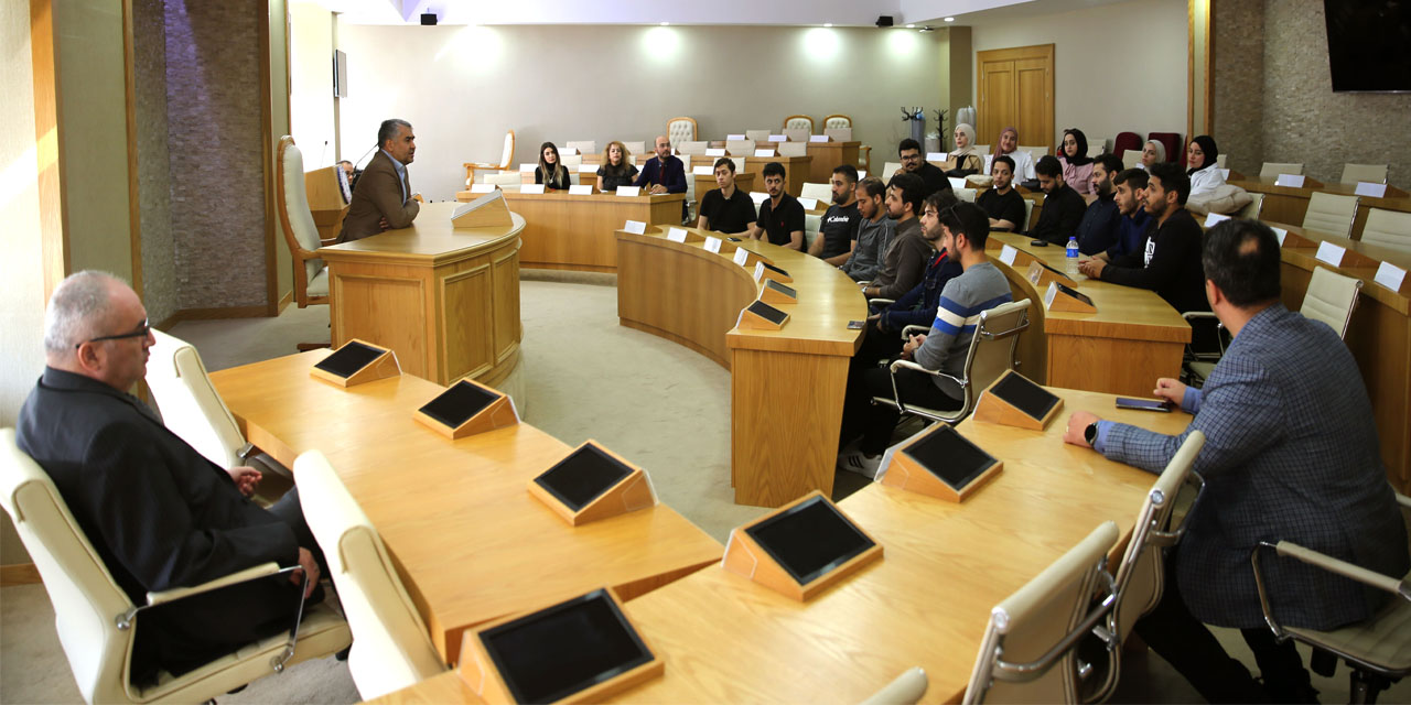 ADÜ Rektörü Kent, Filistinli öğrencilerle buluştu