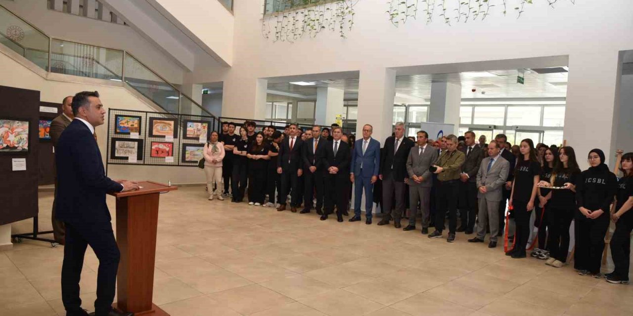 Denizli’de Cumhuriyetimizin 100. Yılı Resim Sergisi başladı