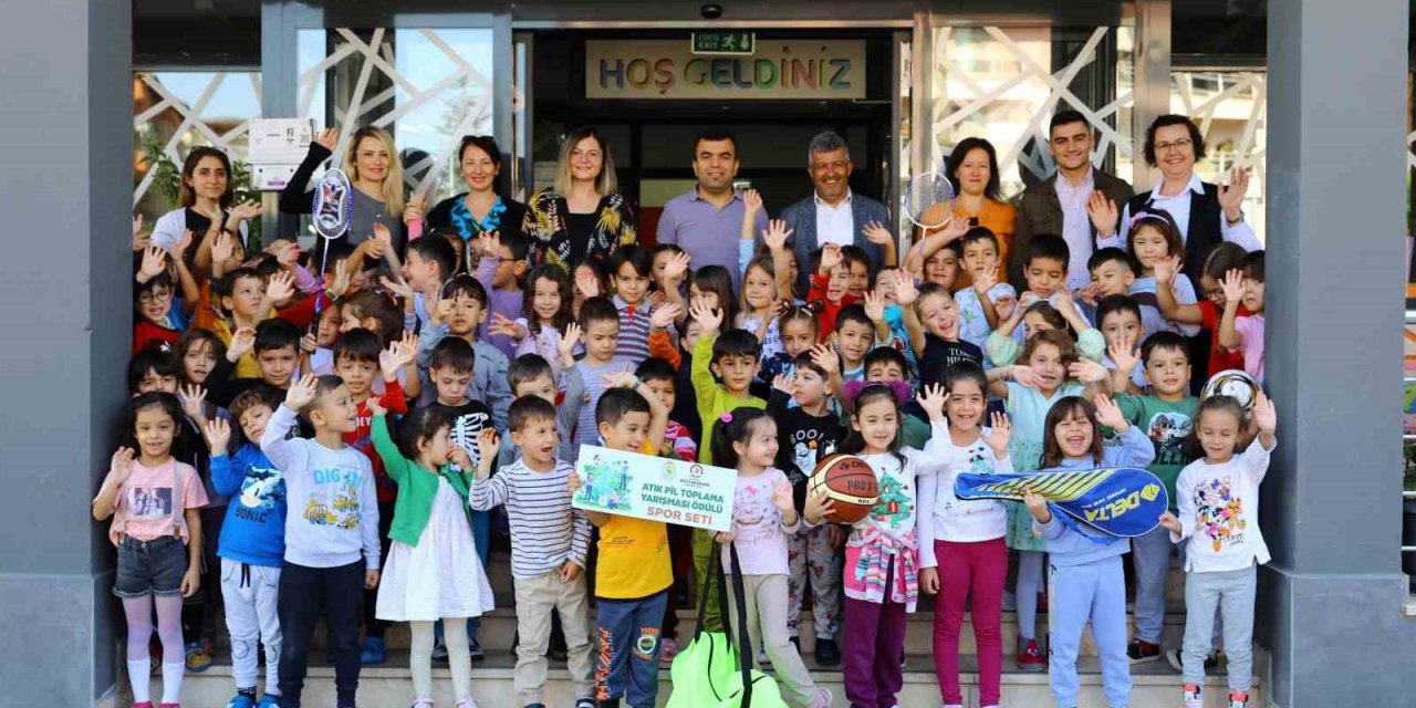 Denizli’de 27 okul 2.655 kg atık pil topladı