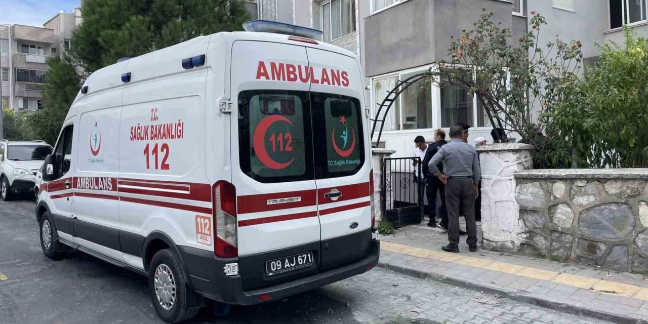 Emekli özel harekat polisi evinde ölü bulundu