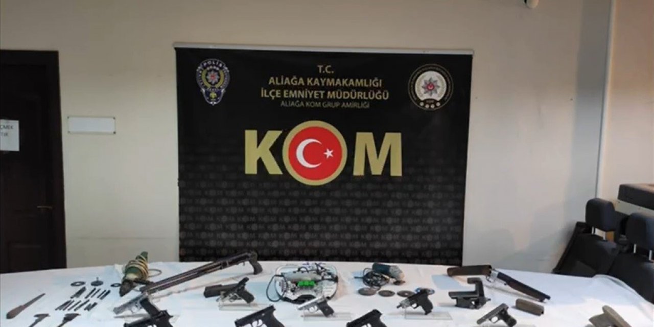 İzmir’de yasa dışı silah ticareti yapan 3 ayrı çete çökertildi