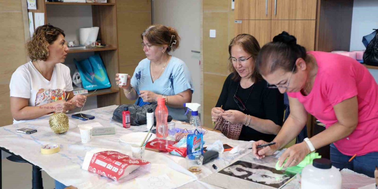 Cumhuriyet’in 100’üncü yılı için üretiyorlar