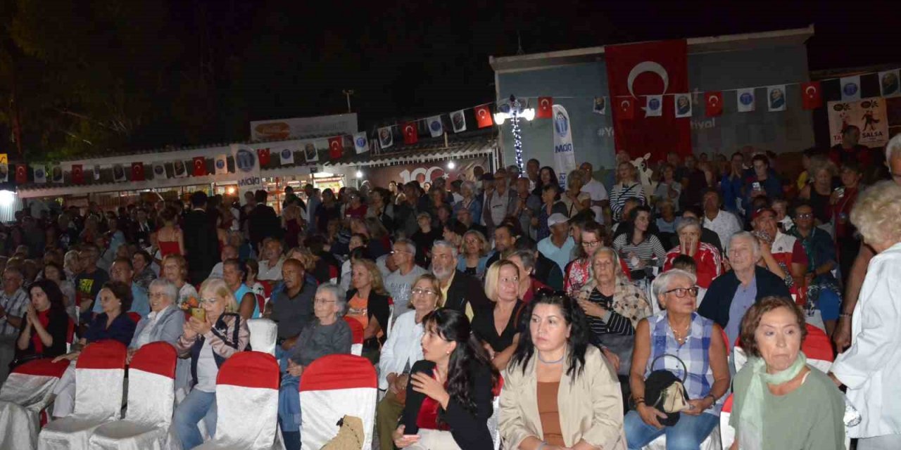 Didim’de Atatürk’ün sevdiği şarkılar seslendirildi