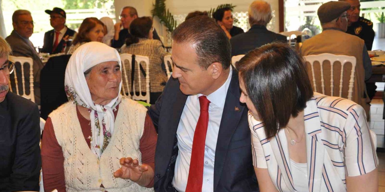 Vali Akbıyık şehit aileleri ve gaziler ile buluştu