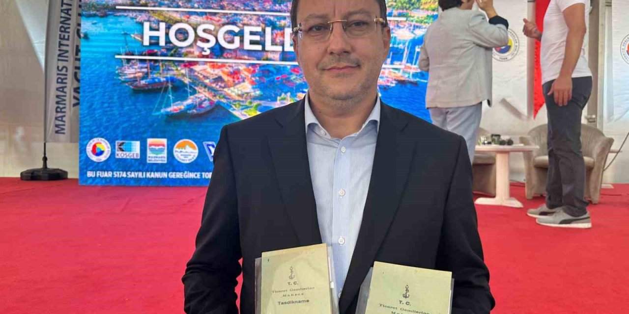 Marmaris Boat Showda Ticaret  Odası Başkanı Ayhan’a 92 yıllık tasdikname takdim edildi