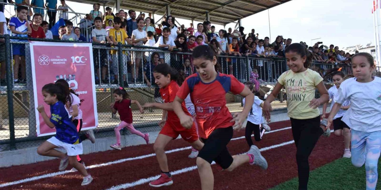 Germencik’te ’Cumhuriyet Koşusu’ ilgi gördü